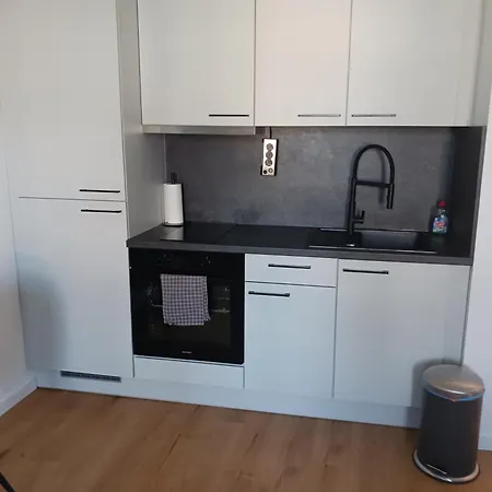 Velin Apartment *